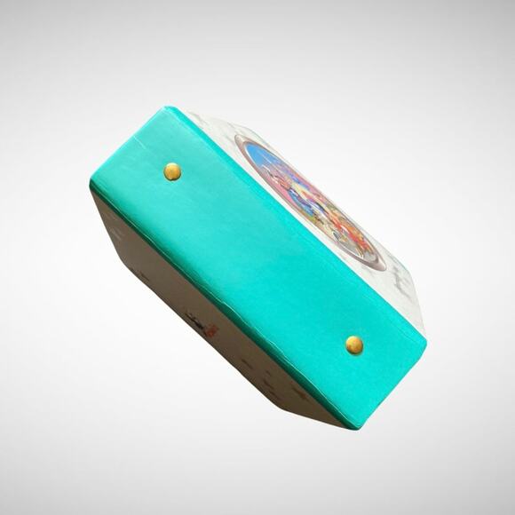 Walt Disney World 25 Year Anniversary 4"x6" Photo Album - Picture 5 of 7